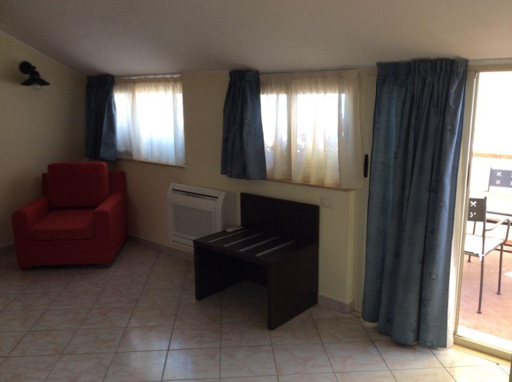 Casa Vacanze Samira ฟอนดาเคลโล ภายนอก รูปภาพ